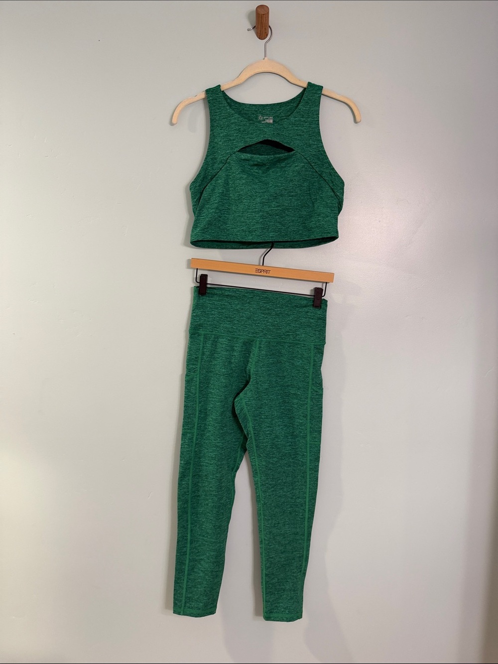AE Offline by Aerie Women's Green Crop Top & High-Waist Leggings Set - Athletic